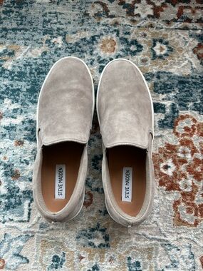Steve Madden Gills Slip-On Suede Sneakers